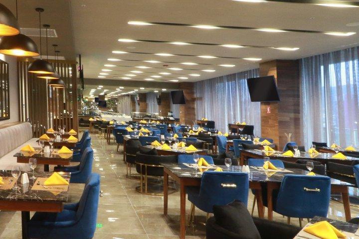Hilton Garden Inn Monterrey Obispado Экстерьер фото